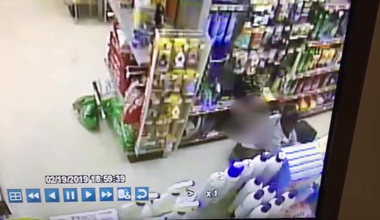 Ebony woman Defecated in store CCTV (censored version