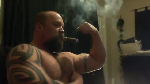 Cigar bodybuilder muscle smoker!