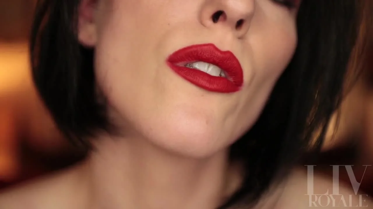 Red Lipstick Spit Play - ThisVid.com