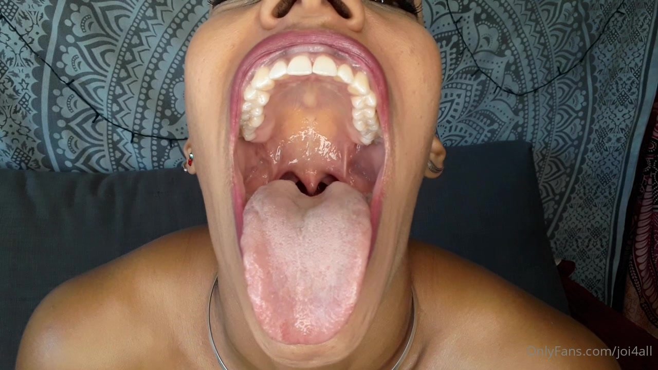 Big Mouth Ebony