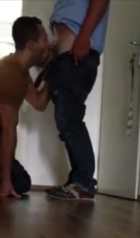 Poppers blowjob - video 2