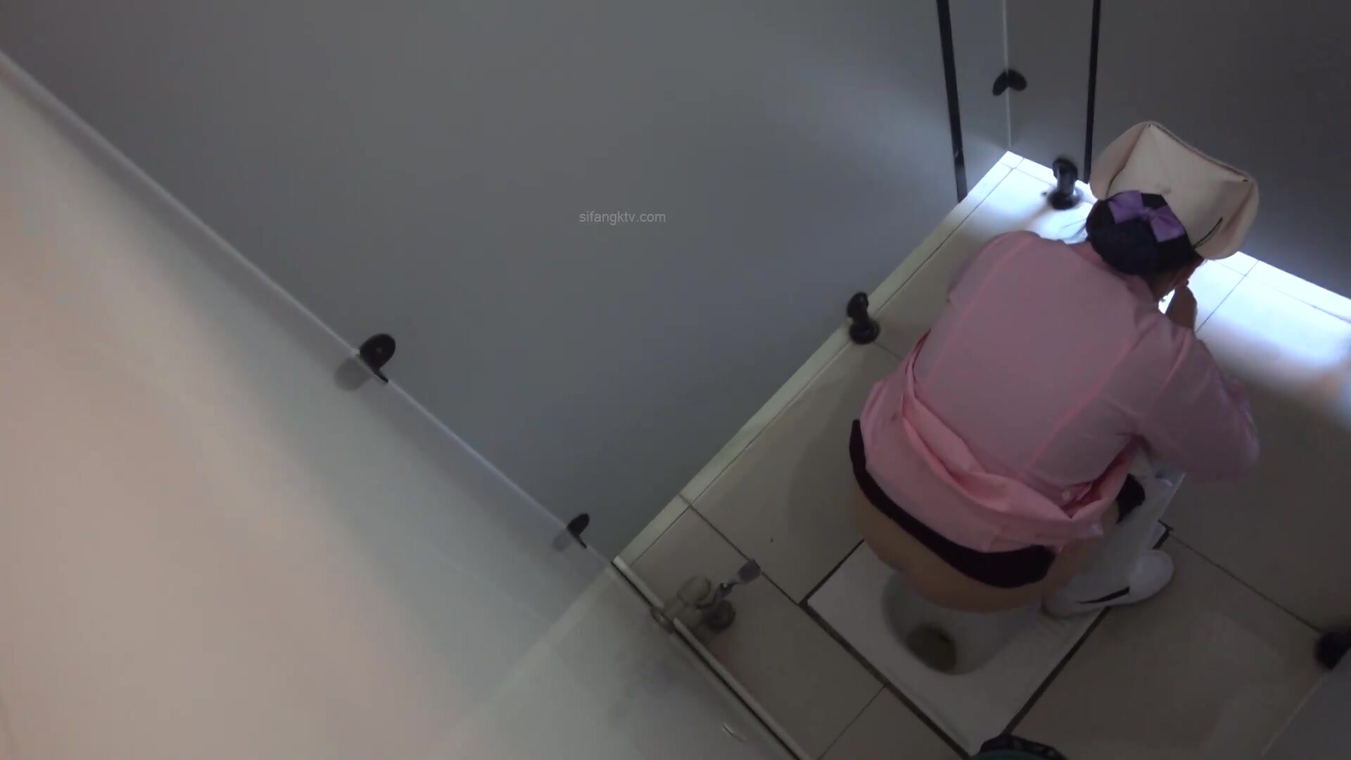 Chinese toilet poop - video 10