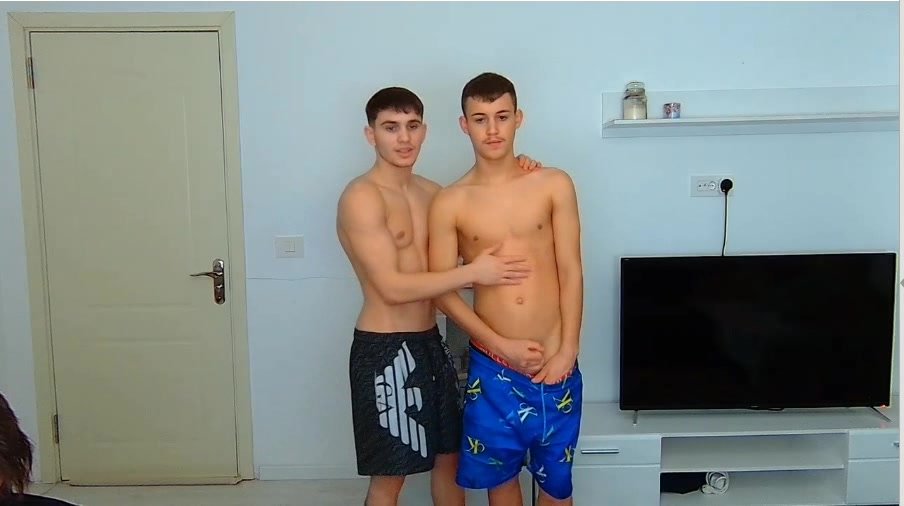 two sexy romanian friend on cam 57