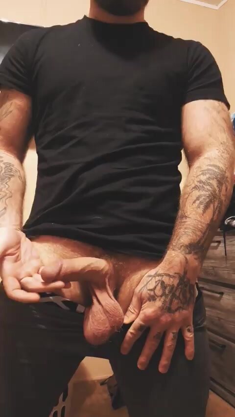 Hairy stud pulls out junk