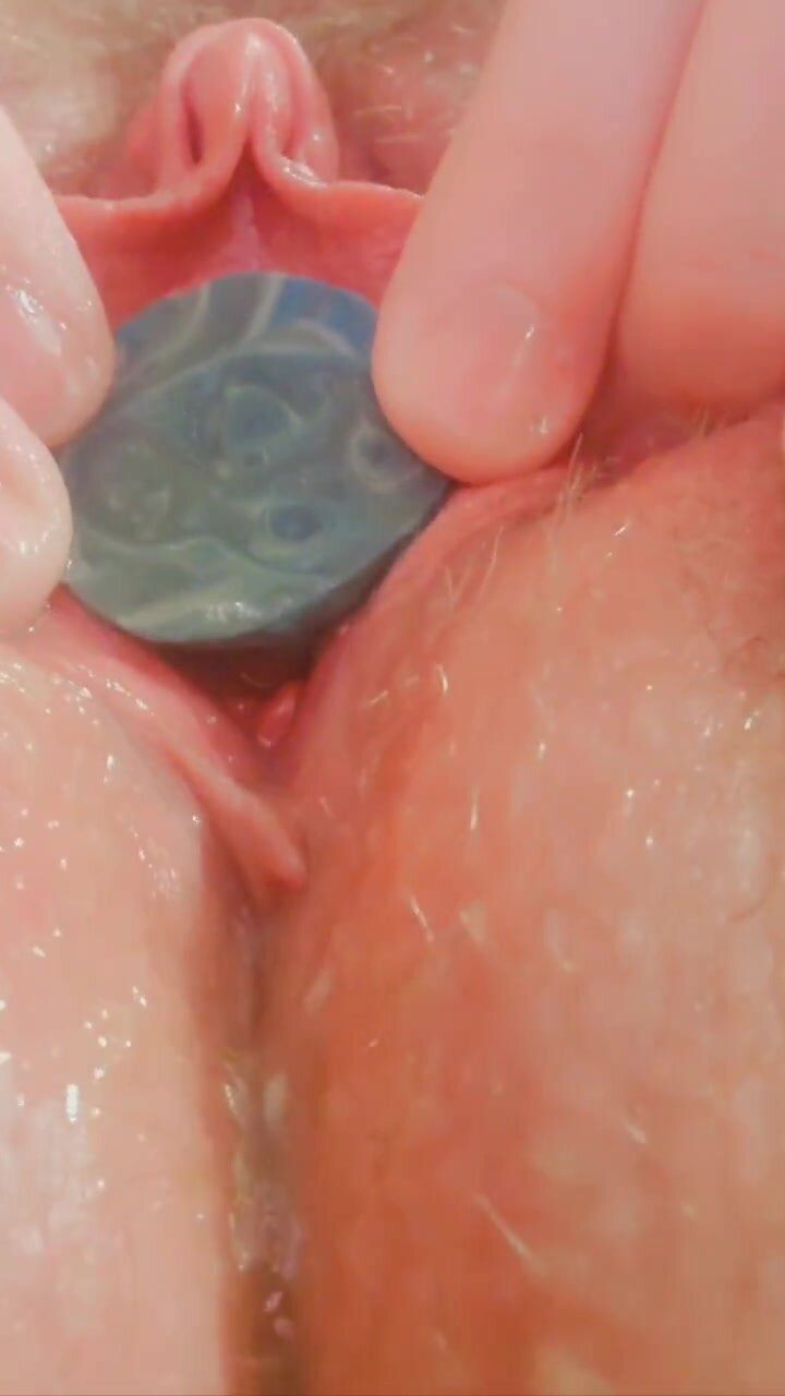 Mini dildo in peehole - video 2