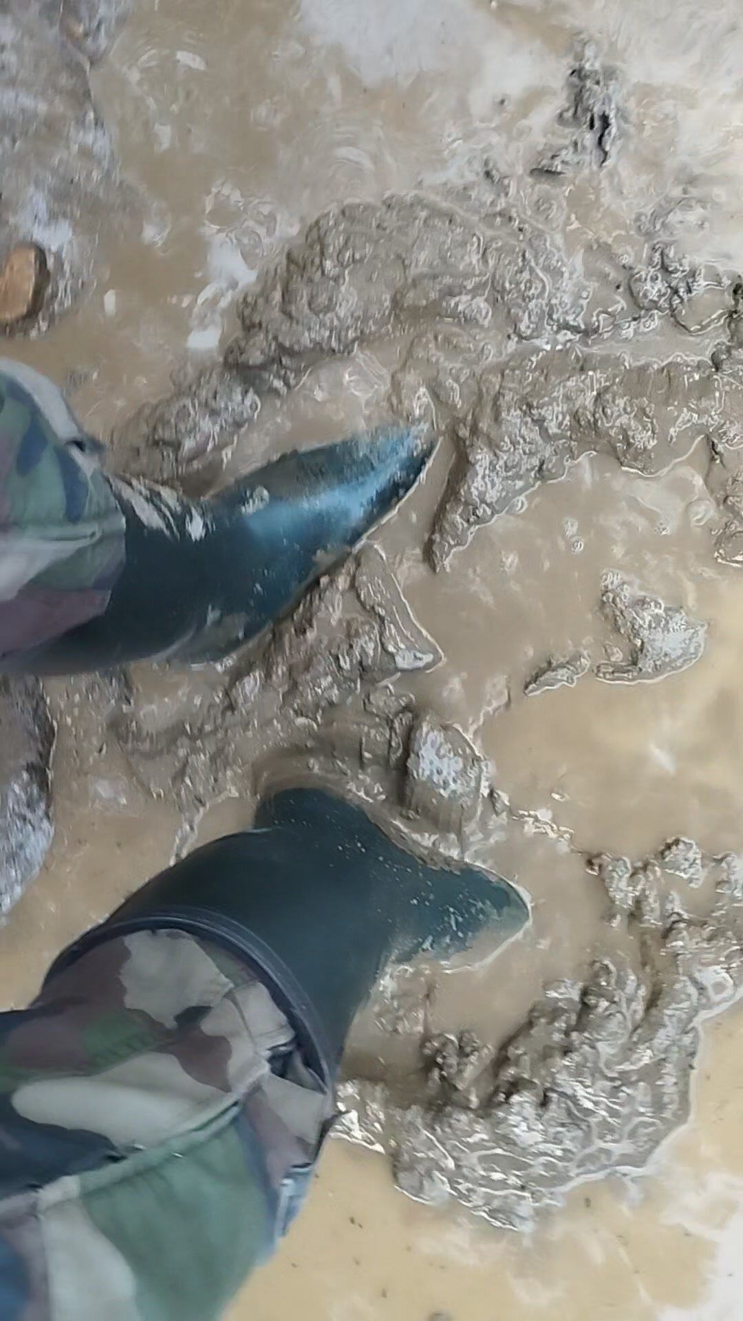 Mud play with Aigle rubber boots