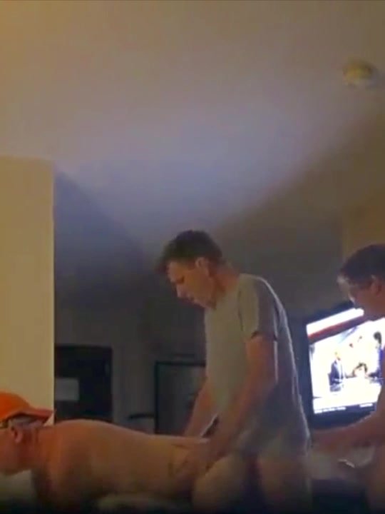 Daddy cumdump bottom tagteamed and bred