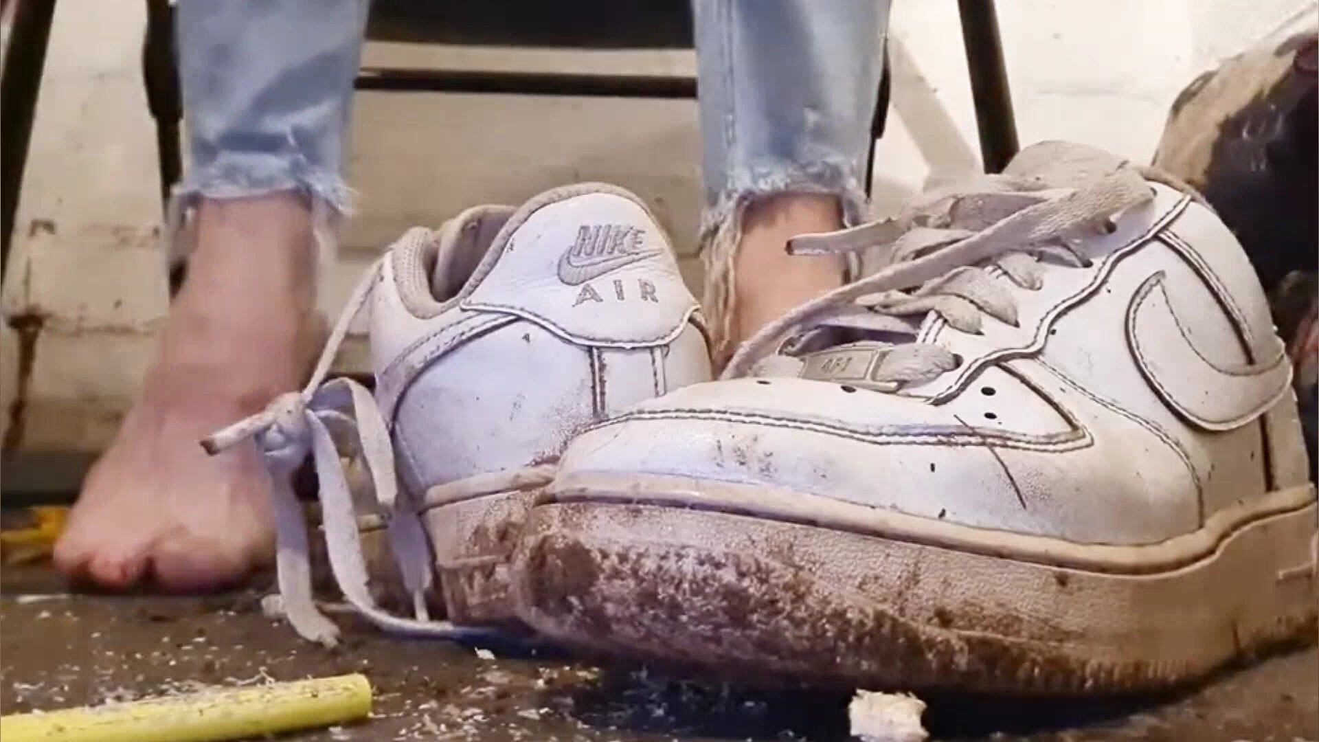 Air Force one Sneaker messy and dirty