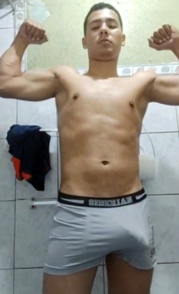 Sexy Str8 latin guy show his body for fake girl