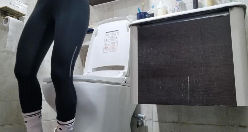 korean girl s poop 1