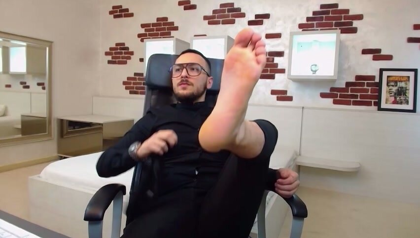 Romanian alpha feet - video 2