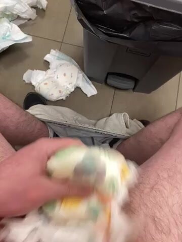 Another warm baby diaper I played with