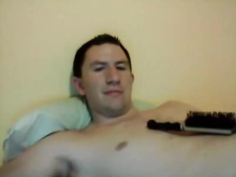sexy guy wanks it for girl on cam