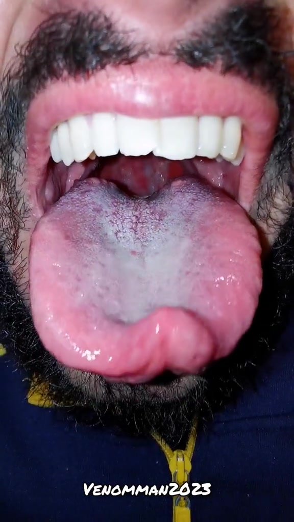 Italian Man Shows Off His Tongue and Mouth (3)