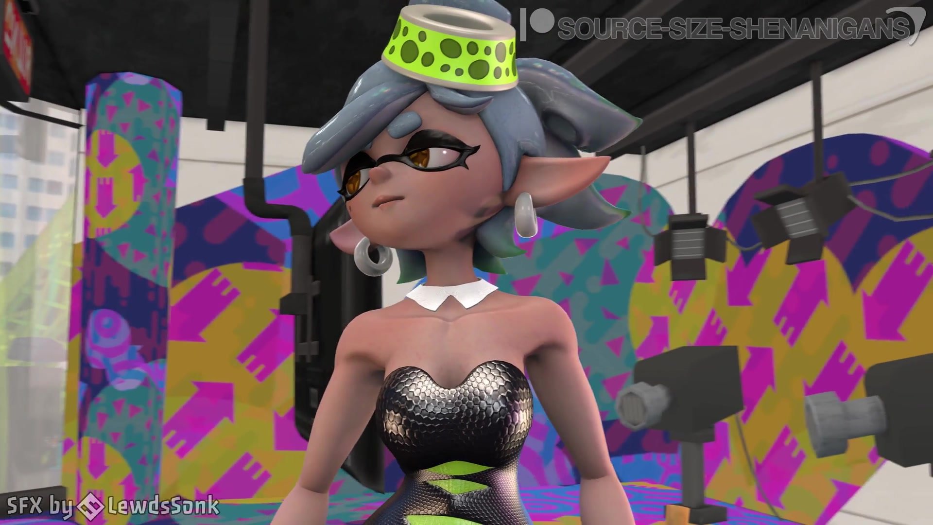 Marie's eating Callie with her ass