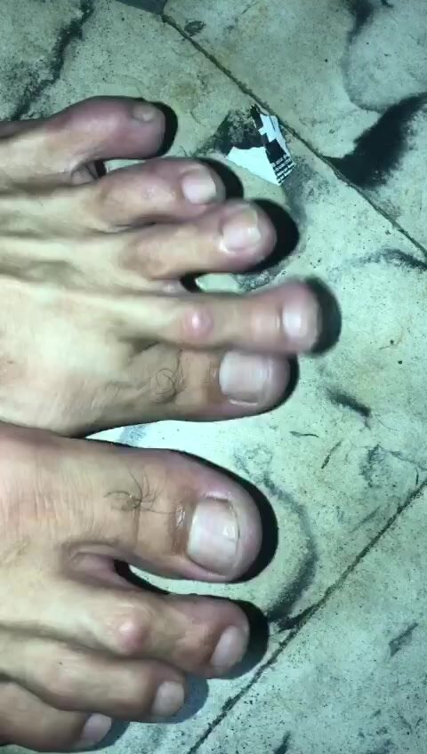 Long latino toes tops close-up