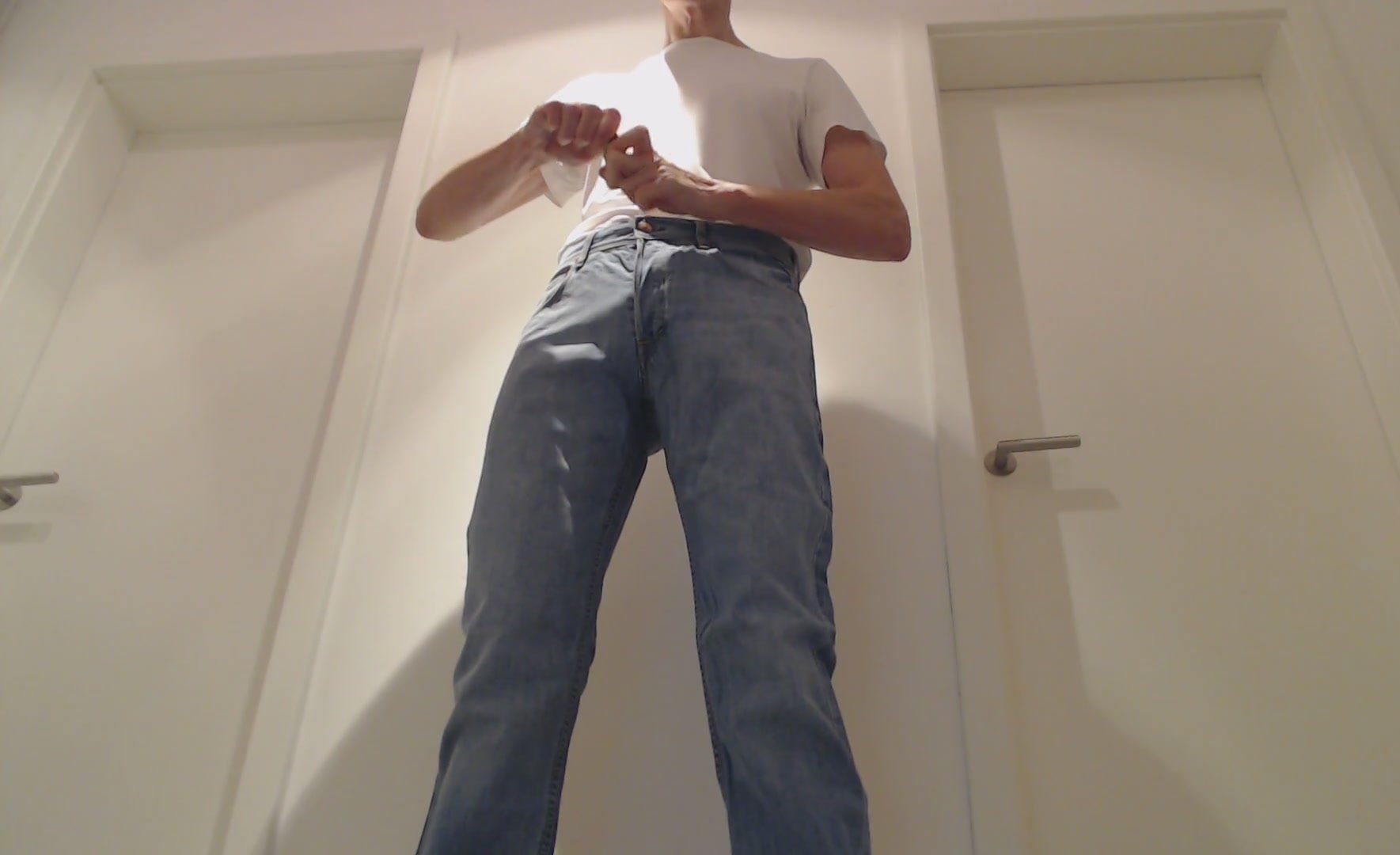 piss in jeans - video 10
