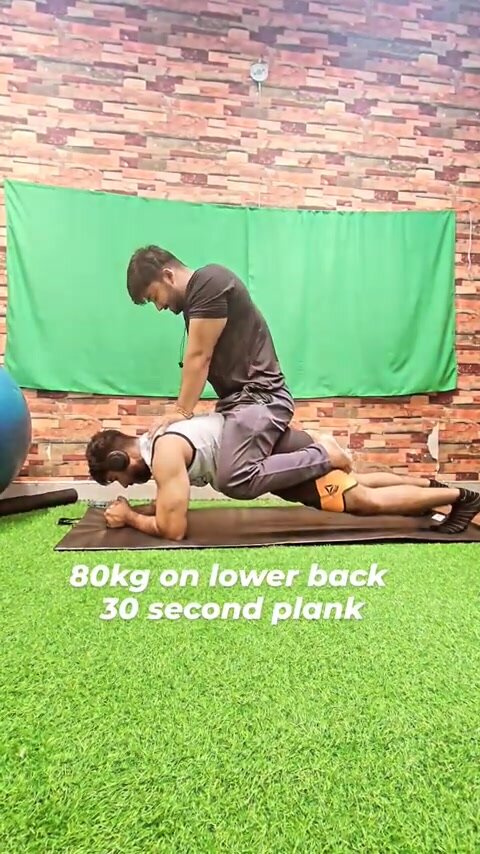 plank weighted - video 2