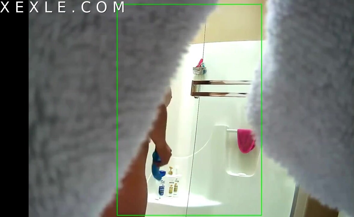 Hidden shower cam - video 5