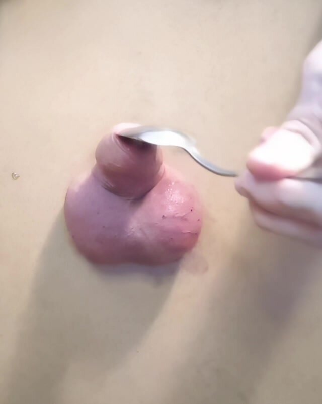 Spoon clamp cockspank