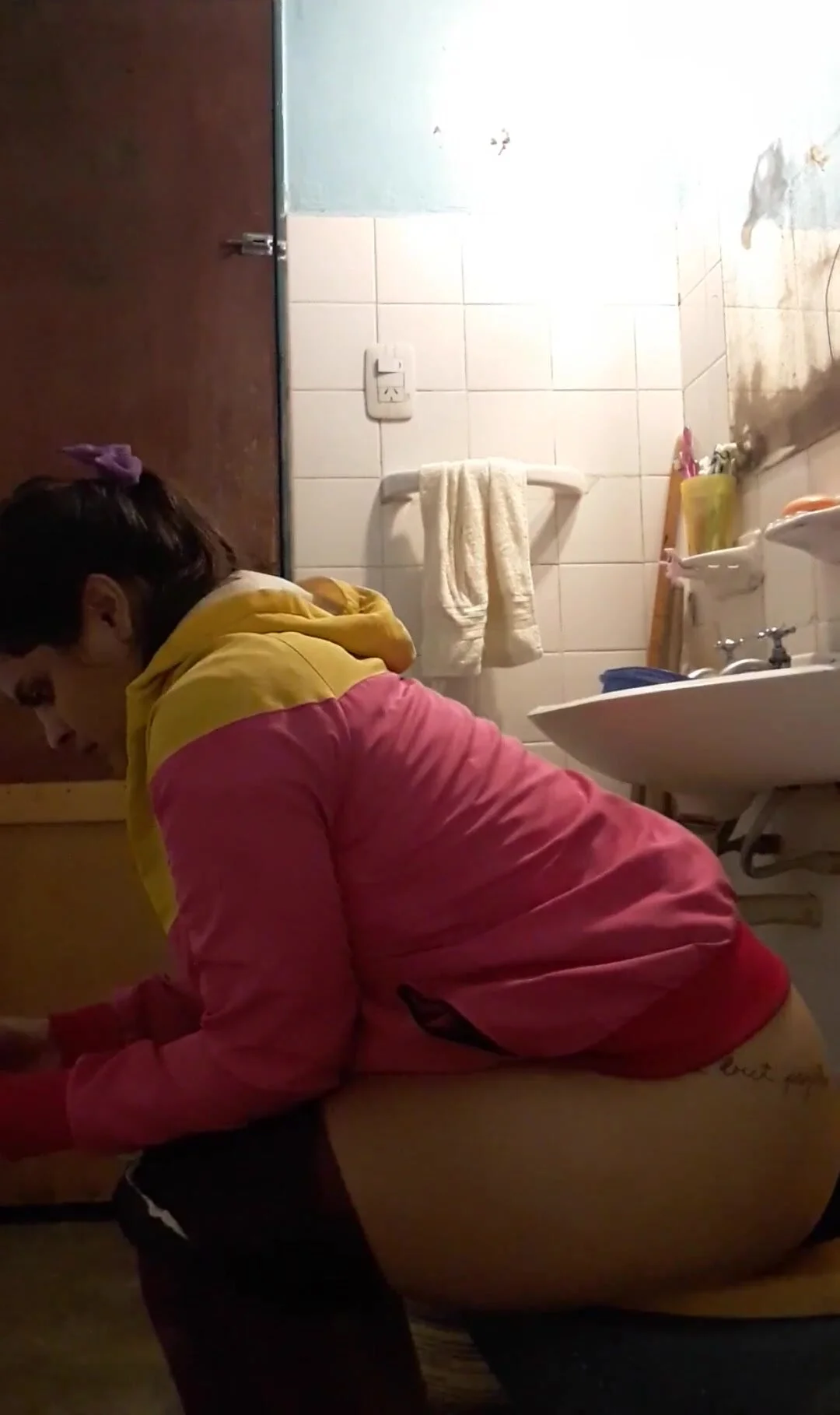 Amateur Voyeur Bathroom - Home toilet voyeur - ThisVid.com