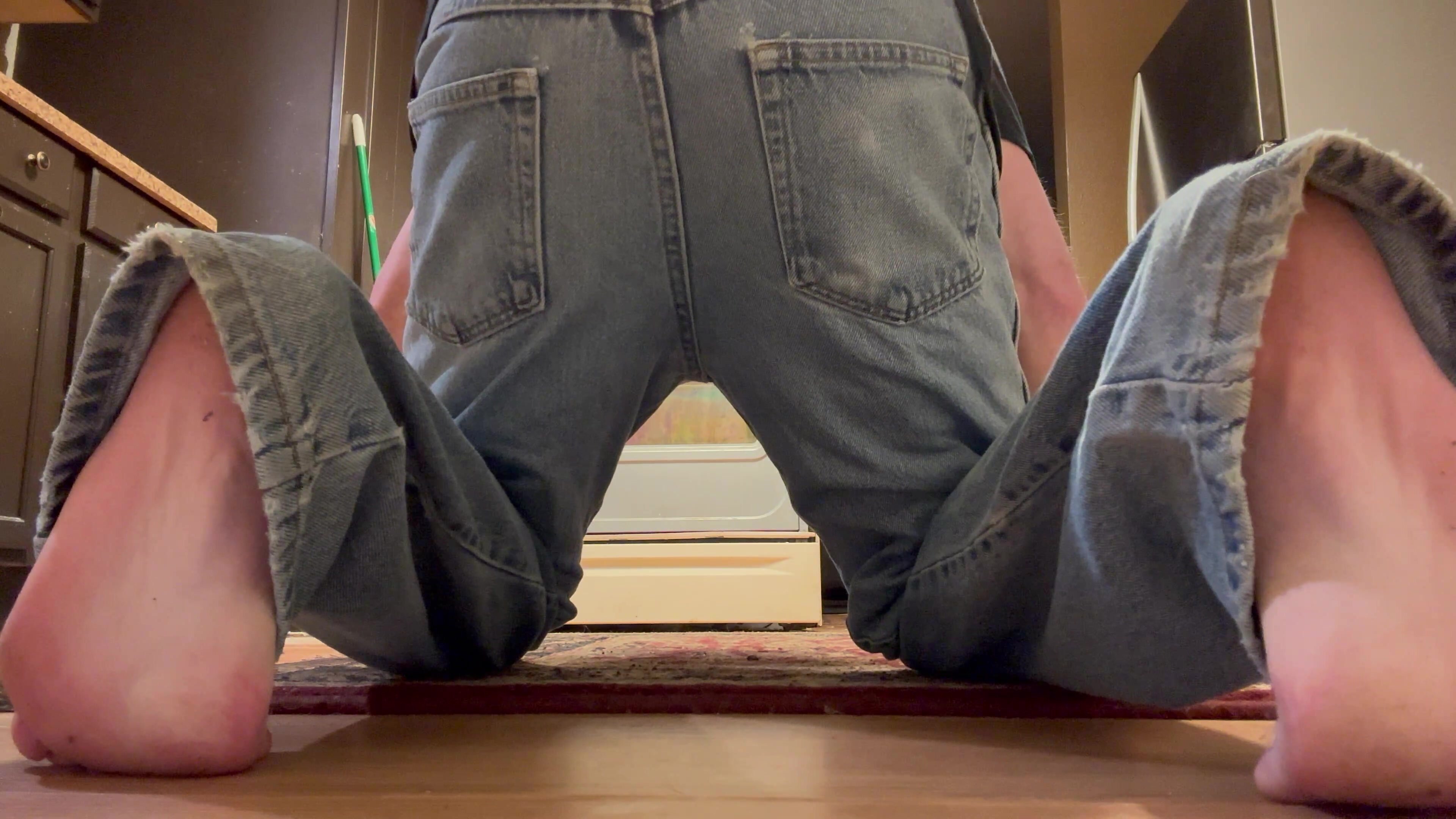 Jeans poop - video 36