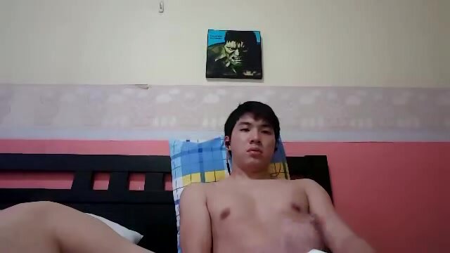 SG boy cums on cam