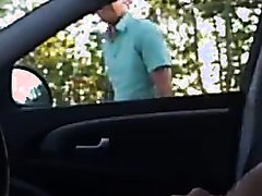 Cruising dad hops in hottie's car