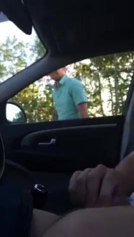 Cruising dad hops in hottie's car