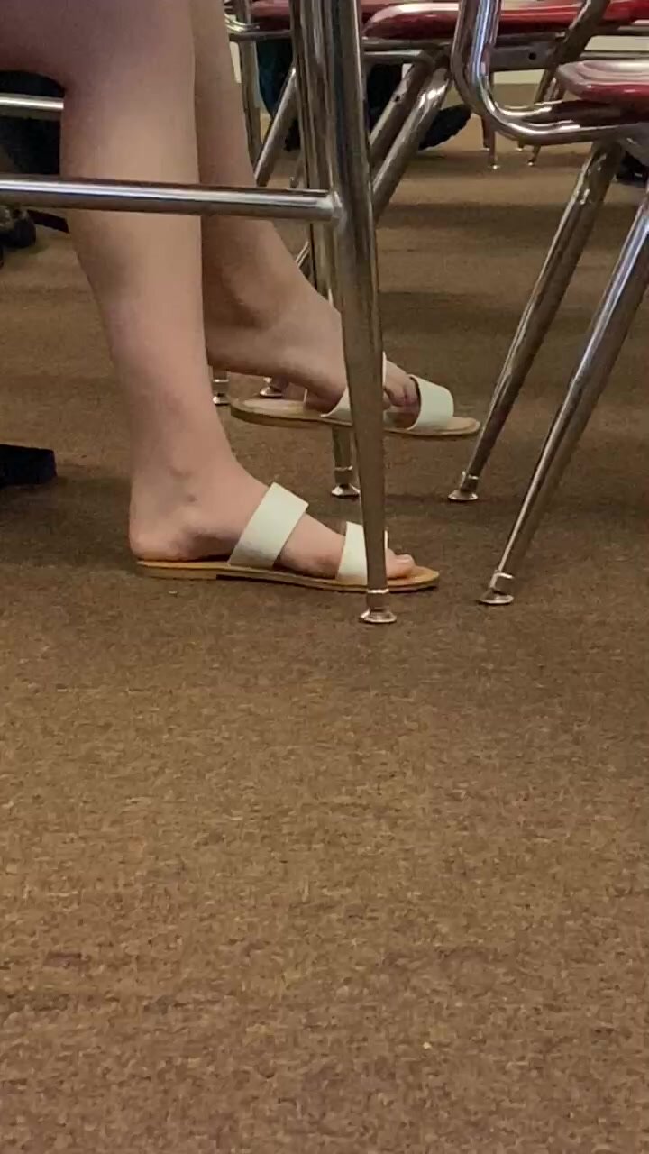 Classroom sandals - 3