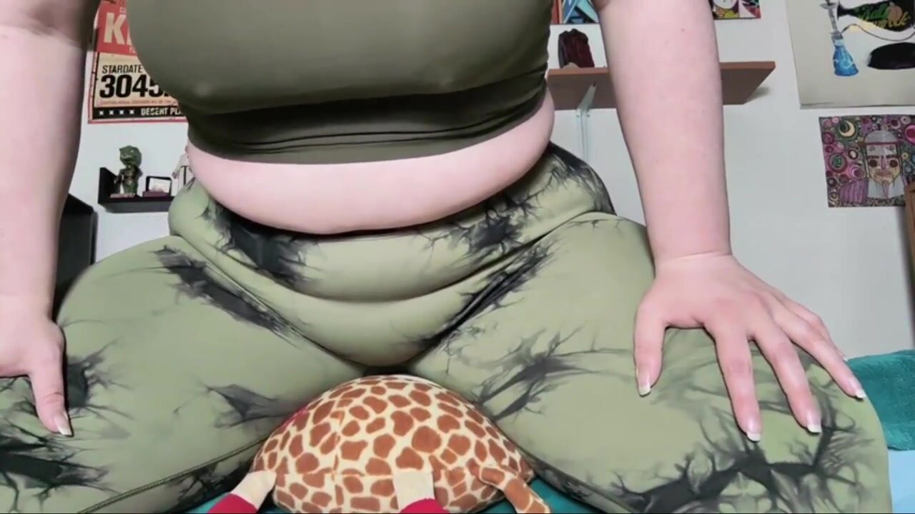 Shamrock giantess fart comp - ThisVid.com