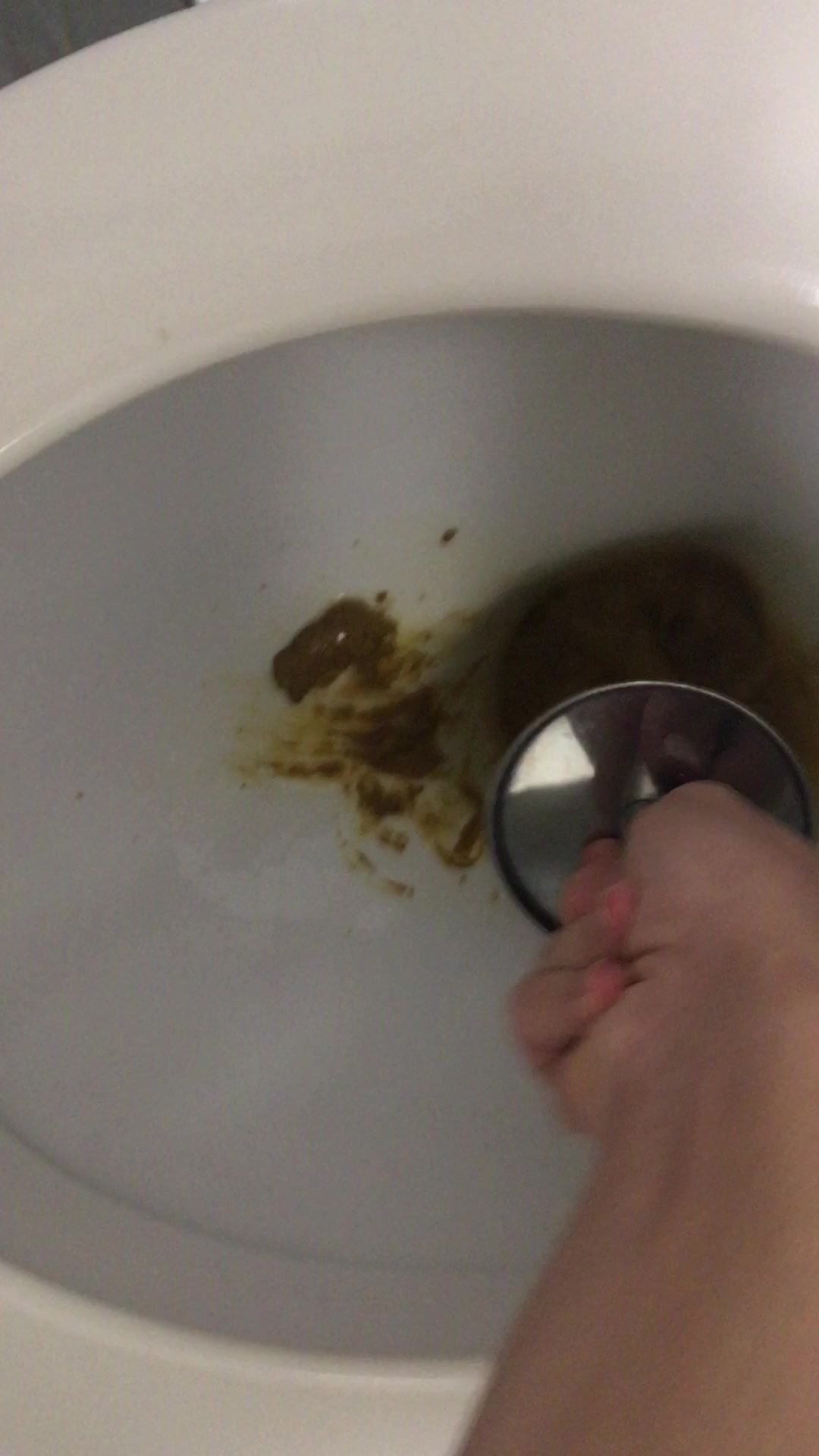 (ABSOLUTELY DISGUSTING) trying to unclog my messy toilet after big shit