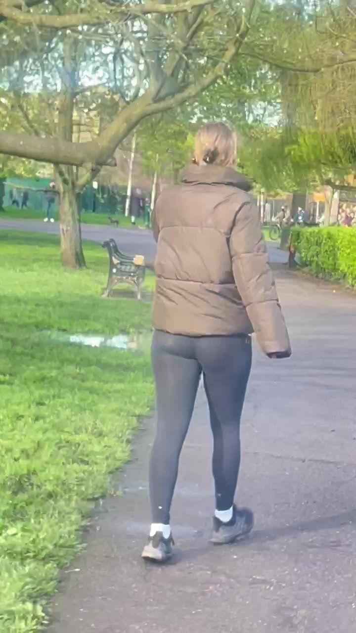 Fat ass blonde in yoga pants