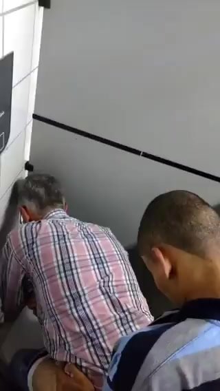 Silver daddy getting fucked in the wc