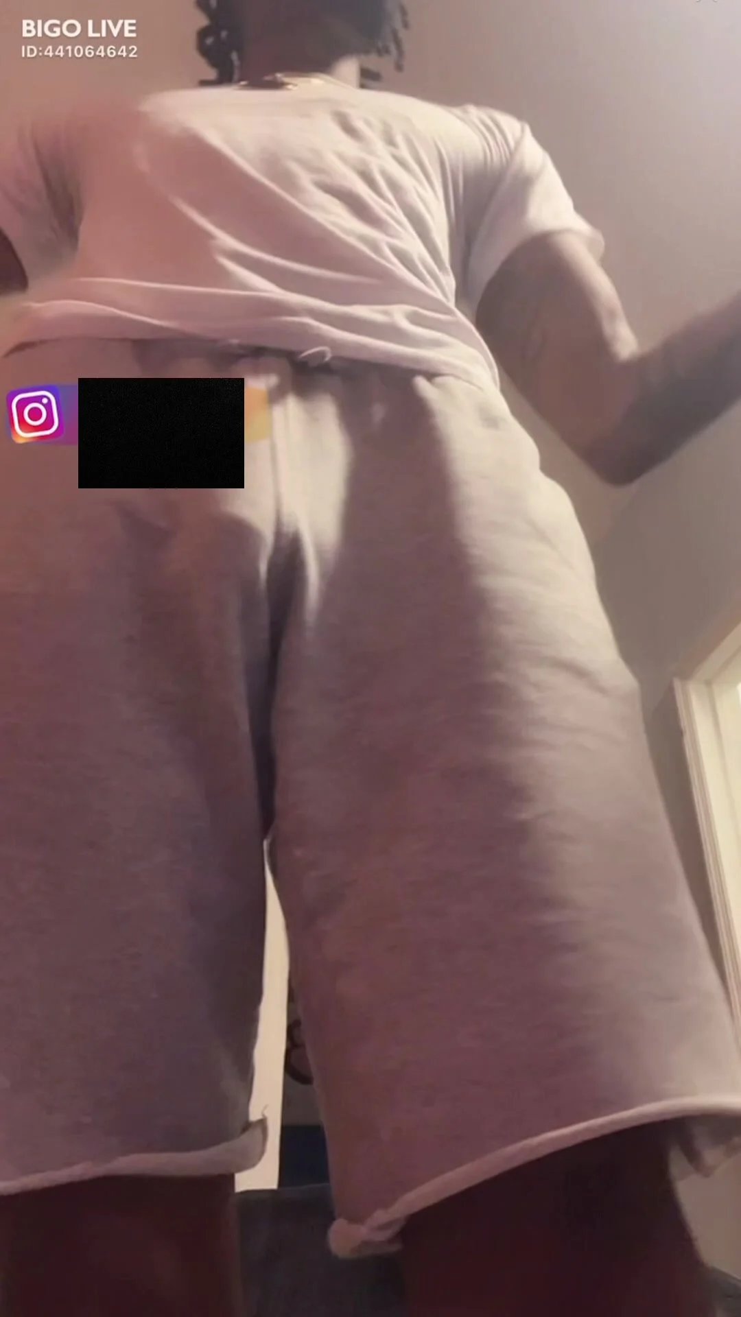 Str8 bbc shows print on live - video 2 - ThisVid.com