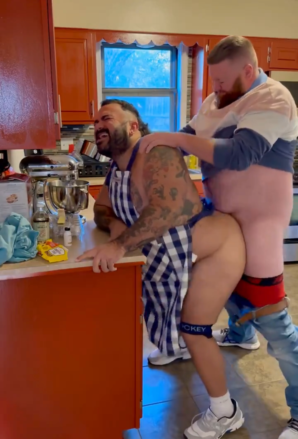 CHUBS FUCK IN KITCHEN P2
