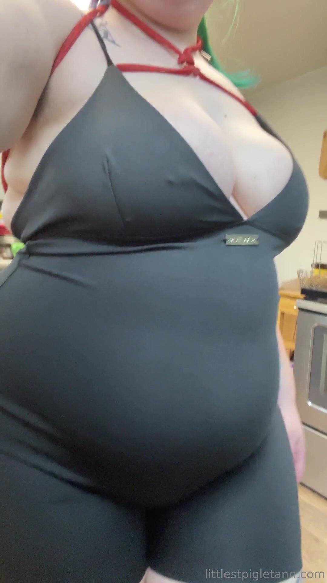 belly bounce - video 2