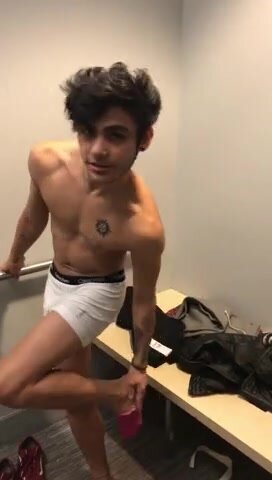 pickup a hot twink get him to wank in a changing room