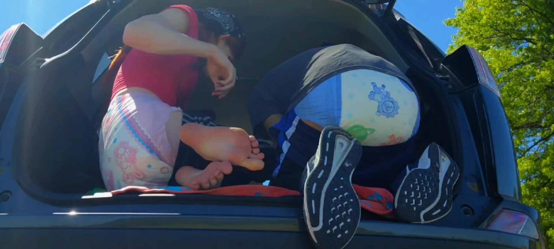 Diaper Girl & Boy Mess Their Diapers In Public