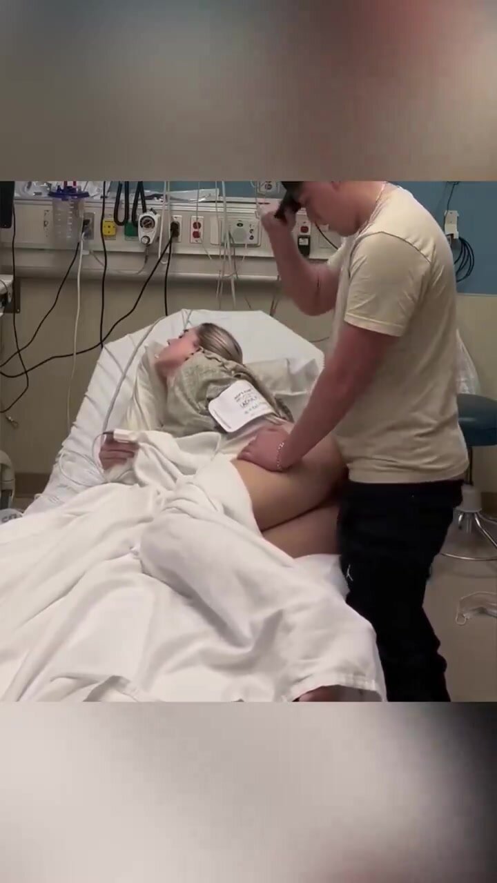 Guy records fucking girl in hospital bed (80) фото