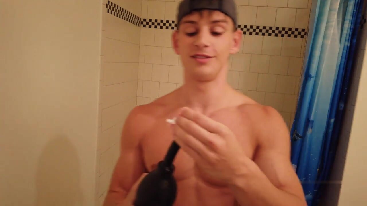 amazing boy shaving in bath