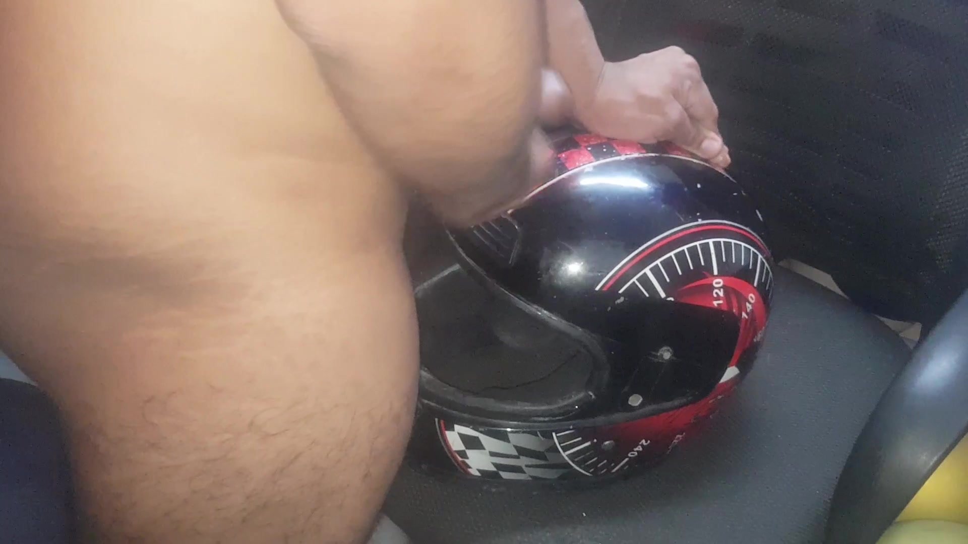 Cumming my helme