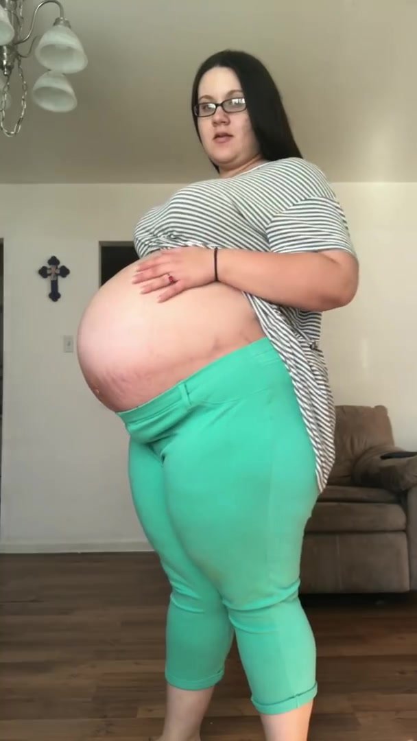 Bbw Pregnant With Twins