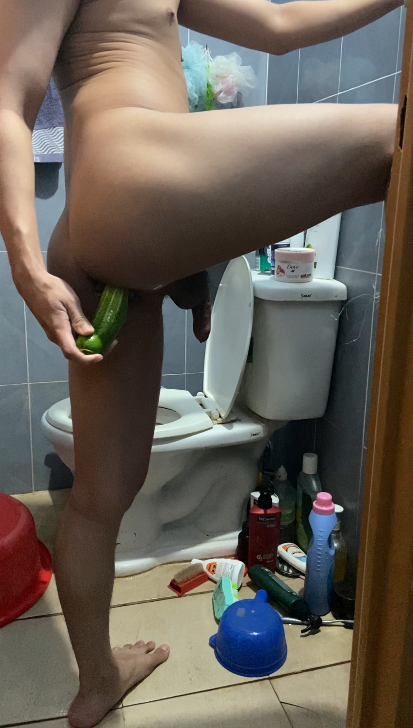 playing with cucumber - video 2