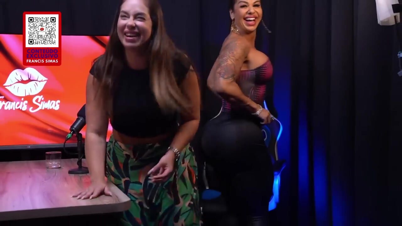 She can’t believe how huge her ass is