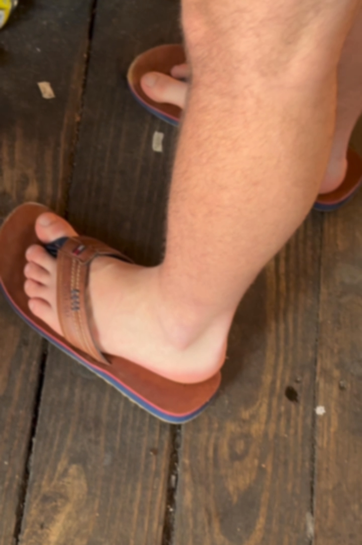 Gorgeous guy’s feet with fat toes