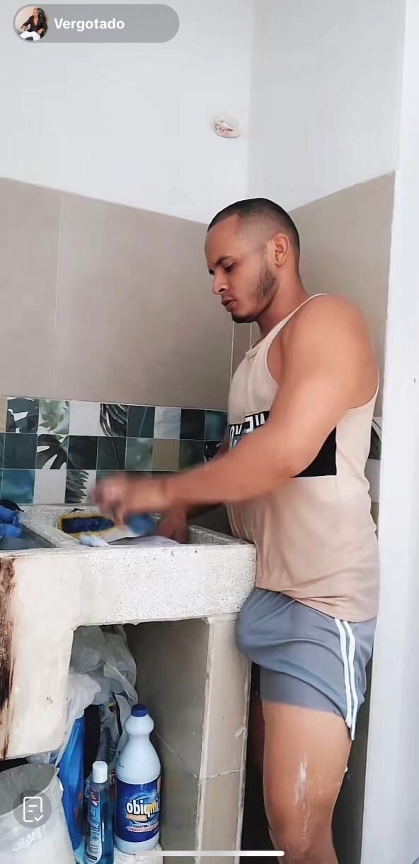 Tiktok bulge 42