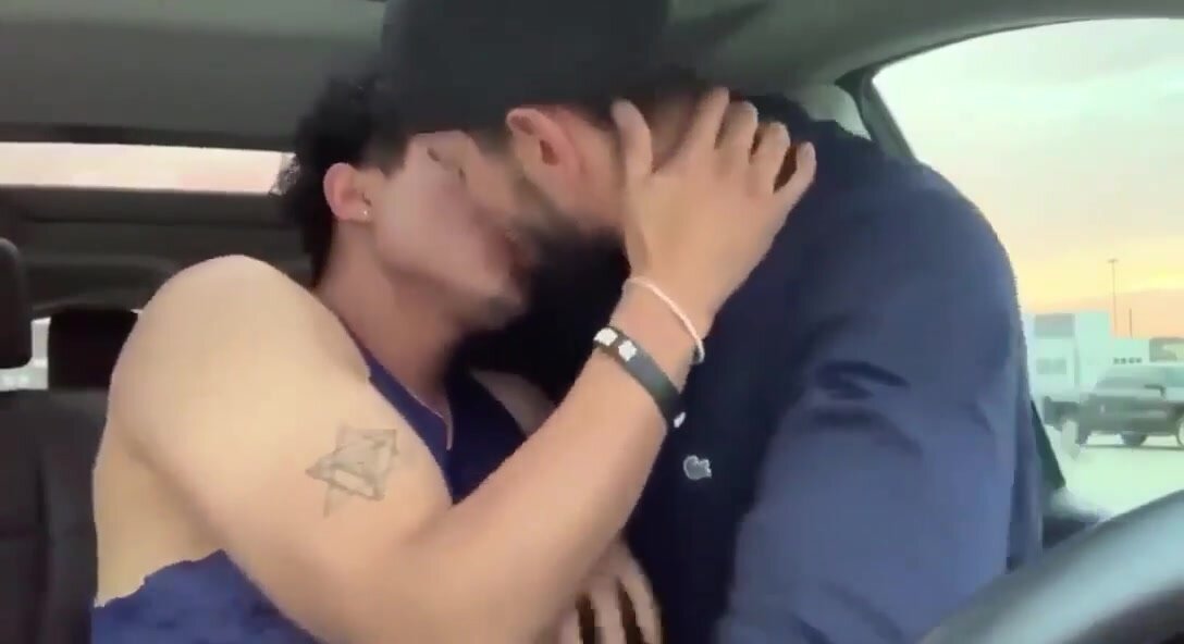 Kissing - video 51