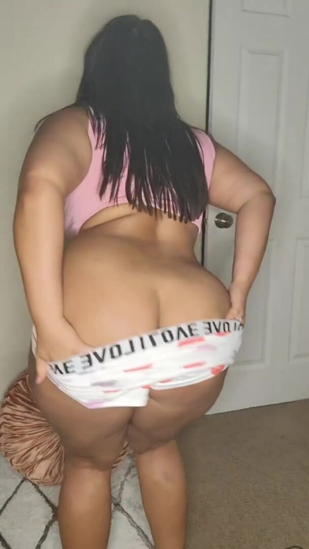 Phat booty - video 13