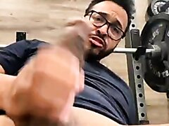 Gym jerk off - video 2